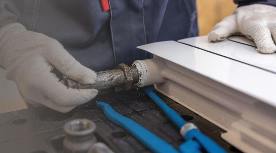 Professional clogged toilet repair in Point Of Rocks, WY